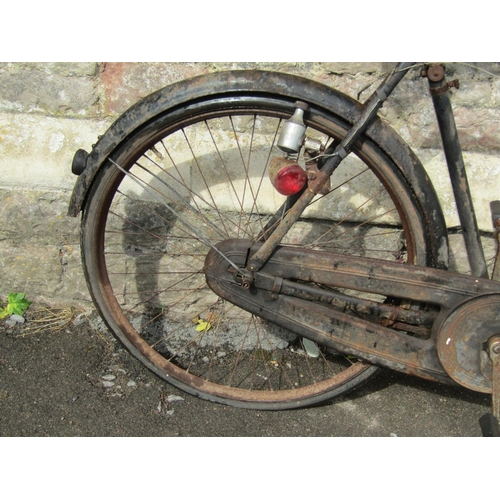 1041 - A vintage Raleigh bicycle with sprung Brooks leather saddle (af)