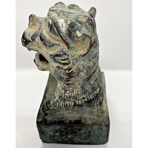 556 - A bronze seal with tiger head mount on a square cut base 8.5cm high x 5cm base