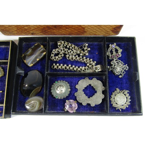 363 - Collection of antique and later jewellery to include two Late Victorian silver 'Grace' name brooches... 