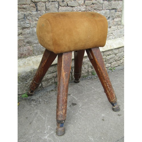 1434 - An early 20th century school gym pommel horse with adjustable horse hoof type supports supports, mak... 