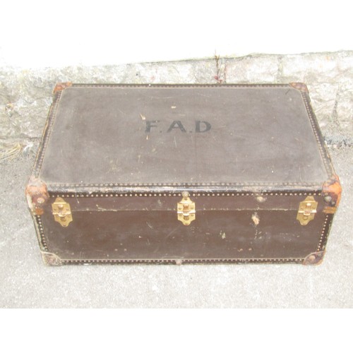 1156 - Large travel trunk