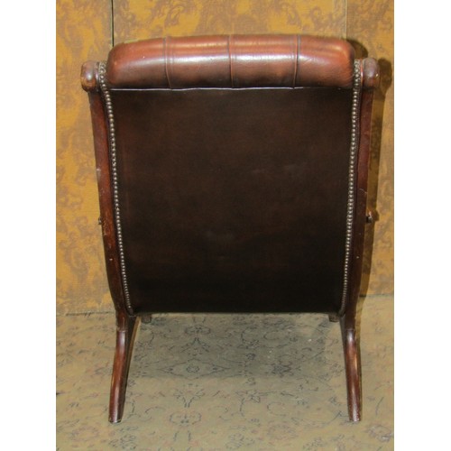 1330 - A Regency style slipper chair with button leather upholstery