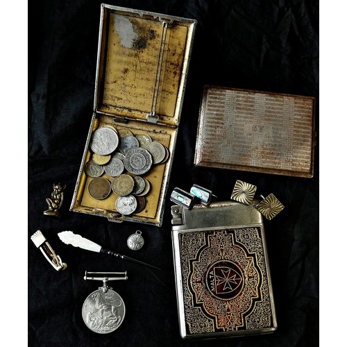 569 - A mixed collection of circulated English silver and other coinage, mixed quartz wristwatches, medals... 