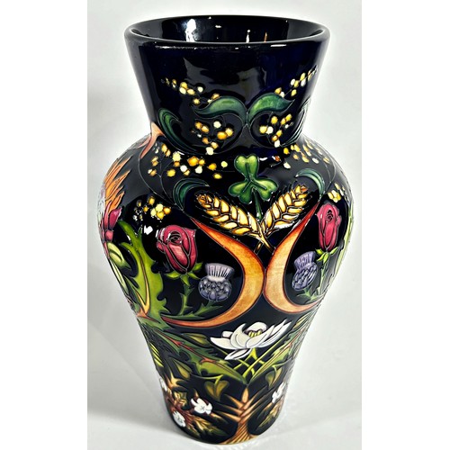 16 - A large Moorcroft 