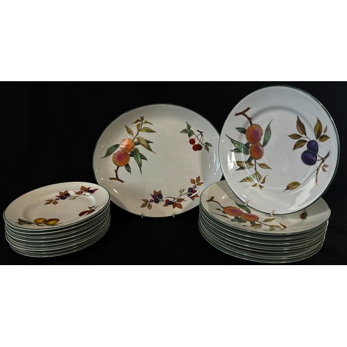 40 - A collection of Royal Worcester Evesham Vale pattern table ware, comprising cups and saucers, gradua... 