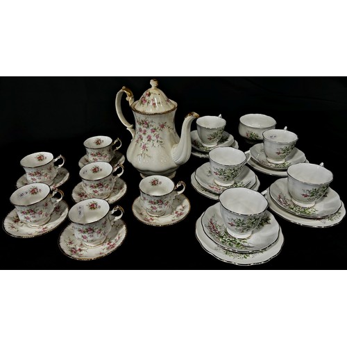 35 - A Royal Albert bluebell pattern tea set for six, further Royal Albert Friendship pattern tea wares, ... 