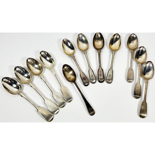 259 - A quantity of loose 19th century silver flatware, 22.5oz approximately