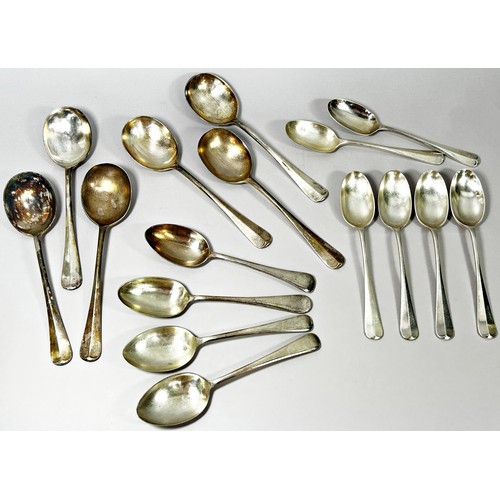 198 - A quantity of loose silver plated cutlery held in a wooden cutlery divider.