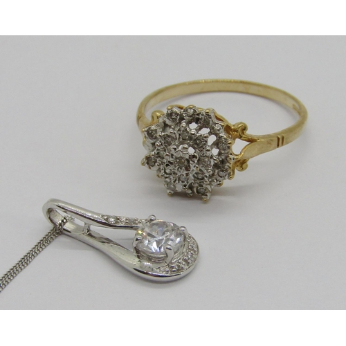 340 - Collection of 9ct jewellery to include a diamond cluster dress ring, size Q/R, a sapphire and opal c... 