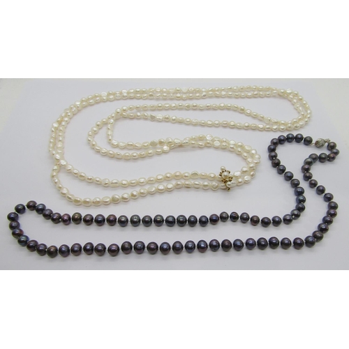 359 - Double strand baroque pearl necklace with 14ct clasp set with two diamonds and three pearls, togethe... 