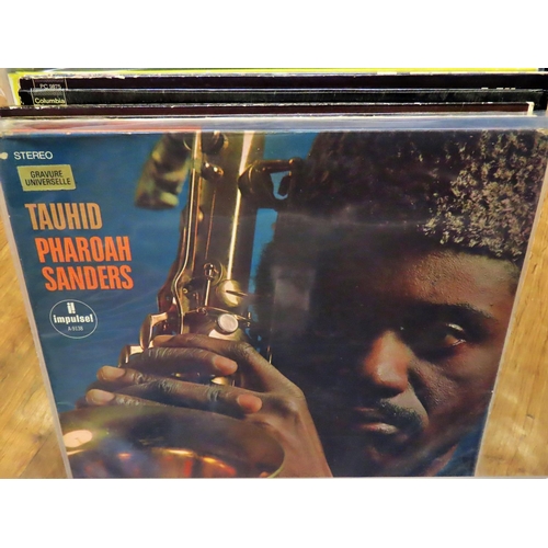 871 - A small contemporary / late 20th century jazz and blues collection to include Miles Davis, Weather R... 