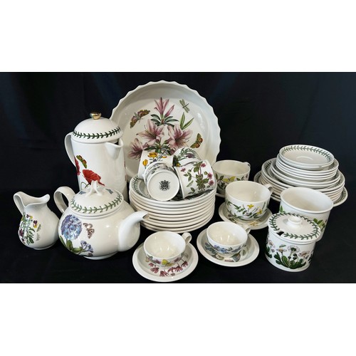 4 - A very extensive collection of Portmeirion Botanical Garden pattern table ware, graduated plates and... 