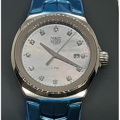 9 - Tag Heuer Watch 'Link Lady' diamond (0.116 CT) quartz edition with mother of pearl dial, 32mm case a... 