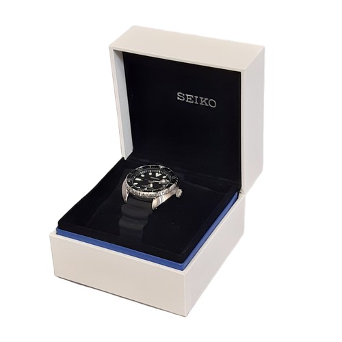 25 - Seiko Prospex Automatic 200m Diver's Watch with black rubber strap, boxed with instructions