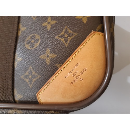 68 - Louis Vuitton satellite 65 suitcase in monogrammed canvas and natural leather, made in France 2002, ... 