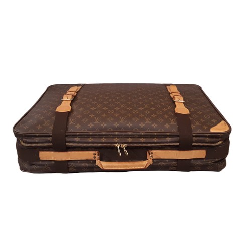 72 - Louis Vuitton satellite 70 suitcase in monogrammed canvas and natural leather made in France 2002, 7... 