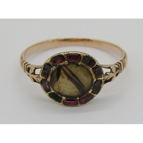 408 - Georgian yellow metal moss agate and garnet cluster ring, size L/M, 2g (af)