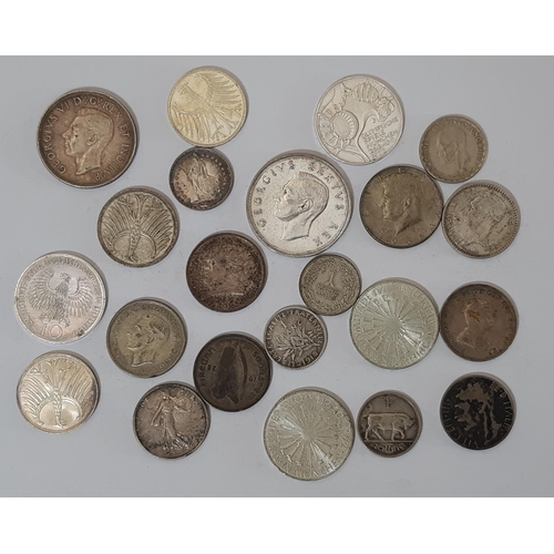 369 - World silver coins including South Africa five shillings 1949, Australia Florin, 1910 Italy, 10 Lire... 