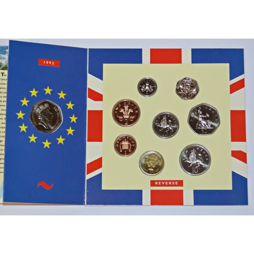 411 - Royal Mint Collectable Commemorative Coin Sets, to include 1989 United Kingdom Brilliant Uncirculate... 