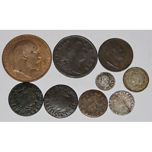 422 - James II 1685-88 Maundy penny, 1686, 17th century trade tokens, etc (8 coins / tokens coins).