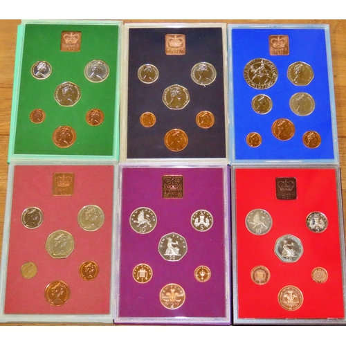 448 - Royal Mint, ten Coinage of Great Britain & Northern Ireland year sets, years to include: 1970, 1972,... 