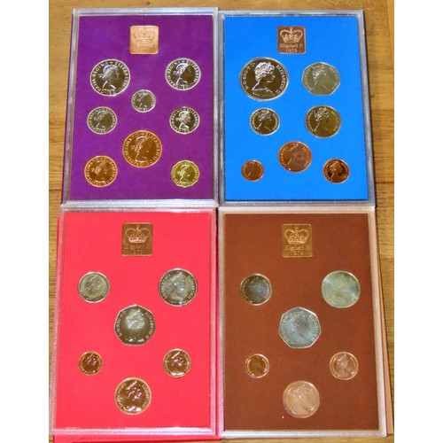 448 - Royal Mint, ten Coinage of Great Britain & Northern Ireland year sets, years to include: 1970, 1972,... 