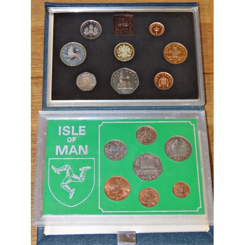 454 - Coinage Of Great Britain & Northern Ireland, Thirteen annual year sets together with a Royal Mint Un... 