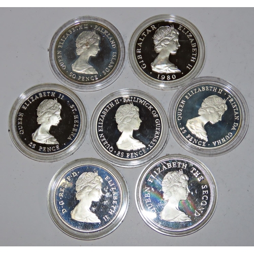 455 - Royal Mint, a Queen Elizabeth The Queen Mother 80th Birthday silver proof  seven coin commemorative ... 