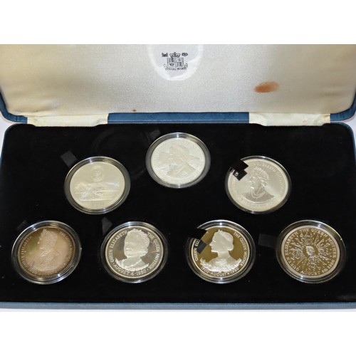 455 - Royal Mint, a Queen Elizabeth The Queen Mother 80th Birthday silver proof  seven coin commemorative ... 