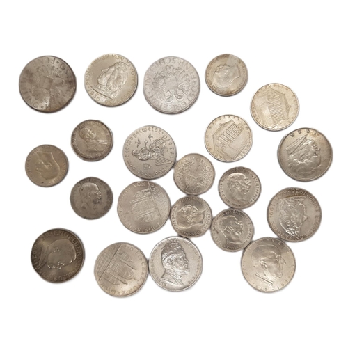 472 - Austria. A collection of higher grade silver coins, mostly early 20th century Schilling coins (21 co... 