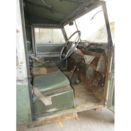 3 - Military Interest: 1956 Split Screen Series One Safari Hard Top Landrover

With rear ‘up and over’ t... 