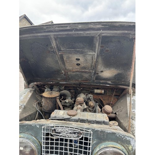 3 - Military Interest: 1956 Split Screen Series One Safari Hard Top Landrover

With rear ‘up and over’ t... 