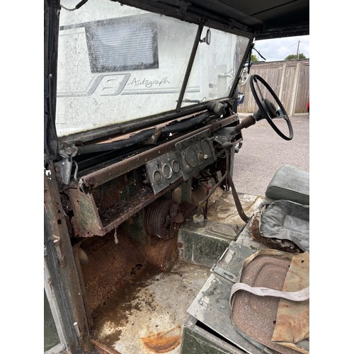 3 - Military Interest: 1956 Split Screen Series One Safari Hard Top Landrover

With rear ‘up and over’ t... 