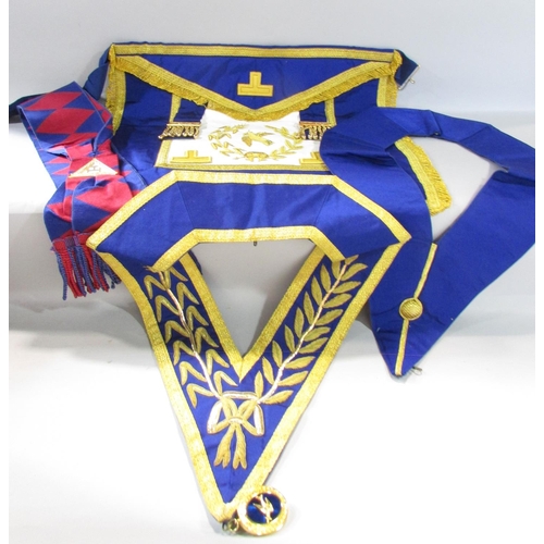 579 - A case of Masonic regalia and maple framed Masonic print