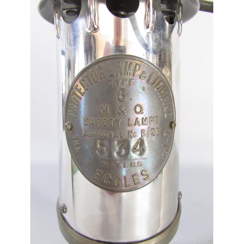 601 - A Type 6  M & O Safety Lamp serial number 534 made by The Projector Lamp & Lighting Co Ltd Eccles, w... 