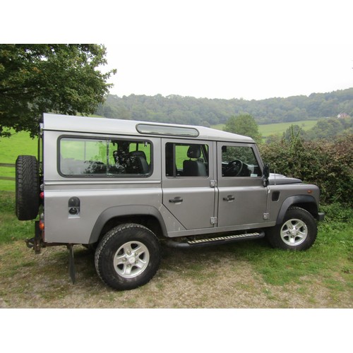 4 - 2012 Land Rover Defender 110 TD D/C Long Wheel Base

Manual Transmission.
Approximate mileage: 95000... 