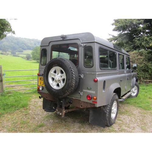 4 - 2012 Land Rover Defender 110 TD D/C Long Wheel Base

Manual Transmission.
Approximate mileage: 95000... 