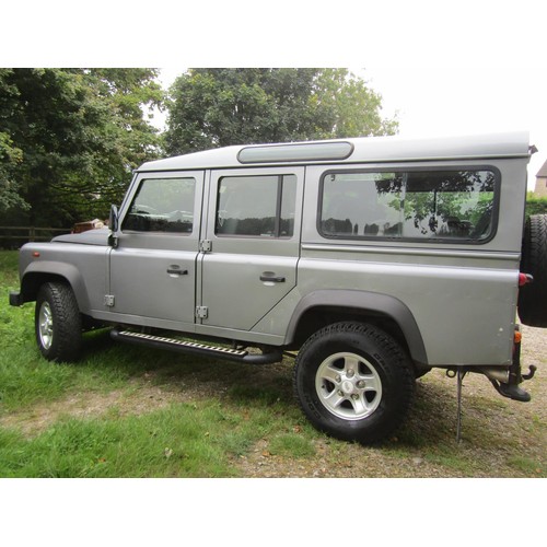 4 - 2012 Land Rover Defender 110 TD D/C Long Wheel Base

Manual Transmission.
Approximate mileage: 95000... 