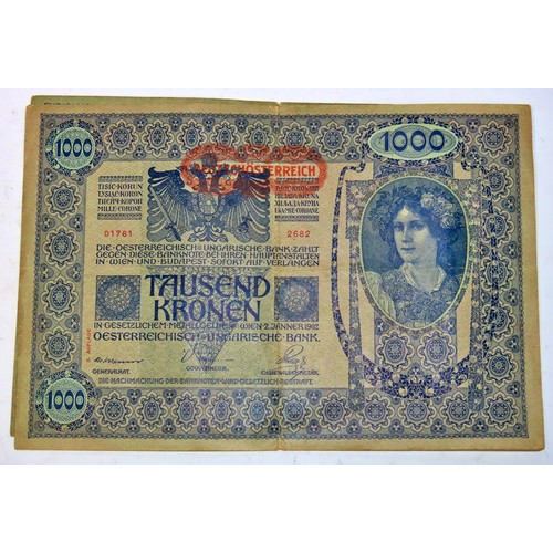 443 - 81 x Russian 500 Rouble banknotes, 1912 together with other world bank notes to include German, Swis... 