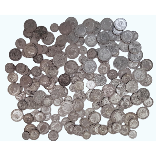 427 - A mixed collection of English pre 1947 silver coinage, principally Halfcrowns, Shillings and smaller... 