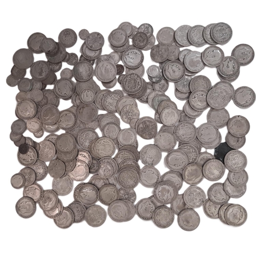 430 - A collection of English pre 1947 silver coinage, Halfcrowns and smaller denominations. 2.1kg approx ... 