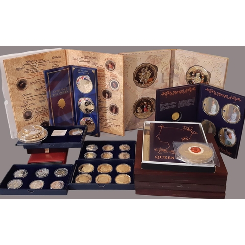 458 - A large collection of cased and boxed commemorative coins / medallions, principally Windsor Mint edi... 