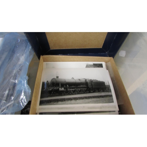 878 - Fairground and showman's engines interest - an extensive (unsorted) collection of postcards and phot... 