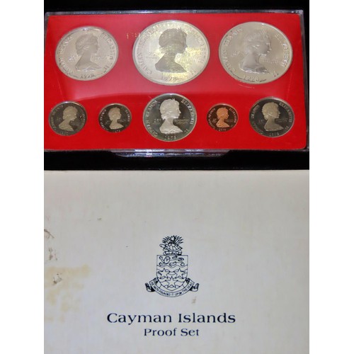 487 - A mixed collection of Royal Mint cased commemorative / collectable coins, to include seven United Ki... 