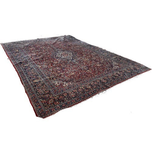 1701 - A Kashan country house carpet with an all over floral pattern 420cm x 310cm approximately