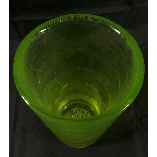 185 - A Swedish Art Glass green vase by Ulrica Hydman 'Vallien' (Kosta Boda) signed to the base 18.5cm hig... 