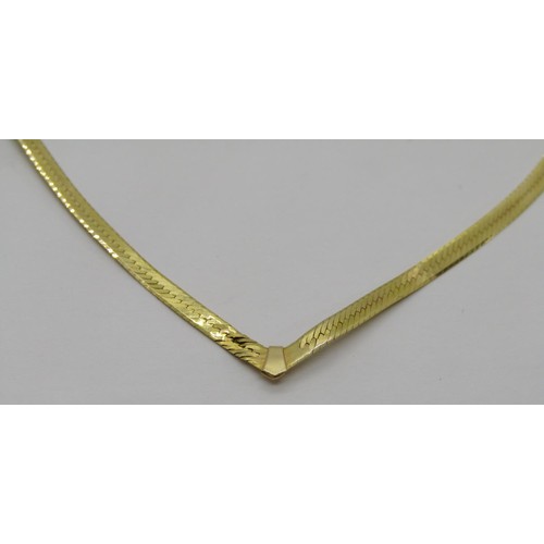 243 - Italian 14k herringbone chain necklace, 2.9g and a 9ct gate link bracelet, 4.2g (one link af) (2)