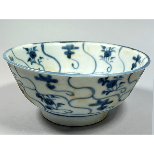 75 - A Chinese Tek Sing shipwreck blue and white porcelain bowl, 16cm diameter, 7.5cm high (boxed, with t... 