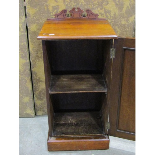 1123 - An Edwardian walnut occasional table of octagonal form together with an Edwardian walnut bedside cup... 