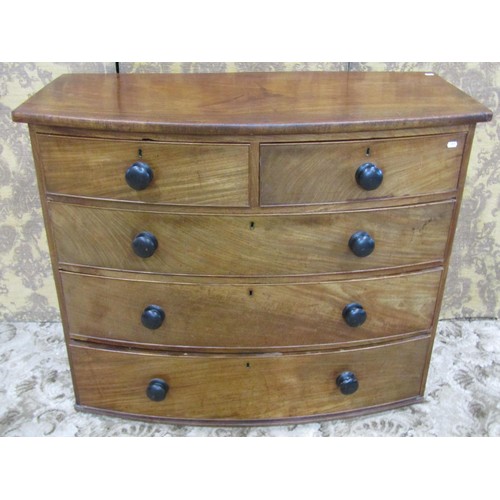 1220 - A 19th century mahogany bow fronted bedroom chest of three long and two short drawers, 91cm high x 1... 